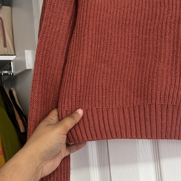 ✨2for15✨ Ardene cropped long sleeve sweater - Picture 4 of 7